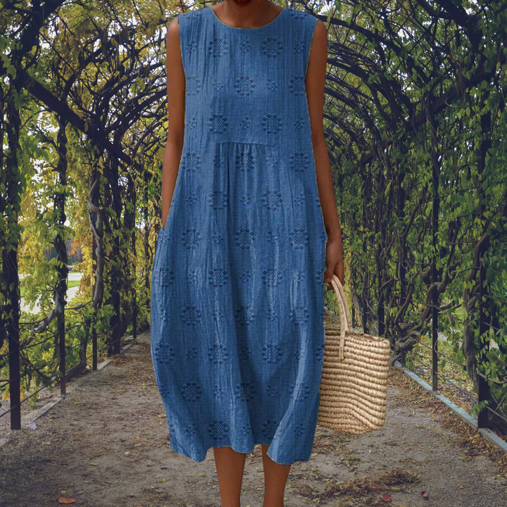 Kayla | Elegant Sleeveless Dress with Pockets
