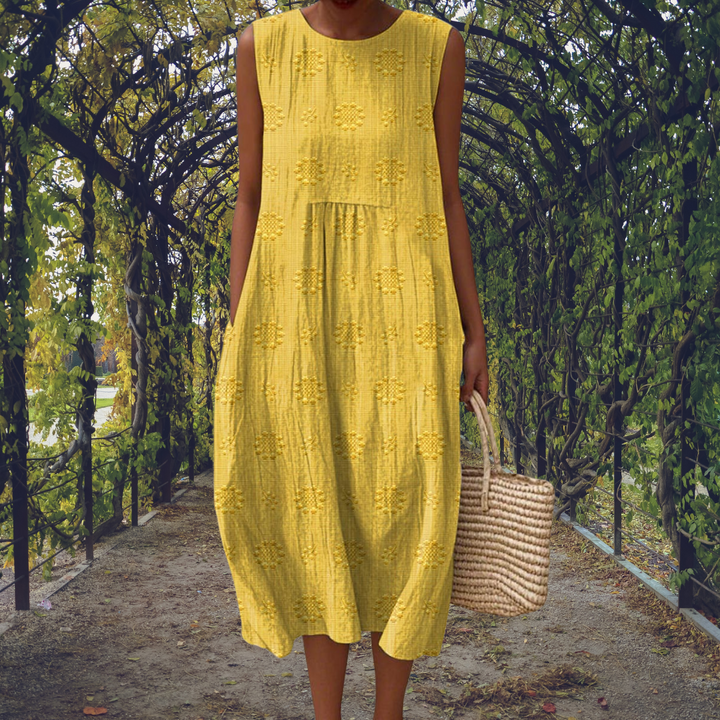 Kayla | Elegant Sleeveless Dress with Pockets