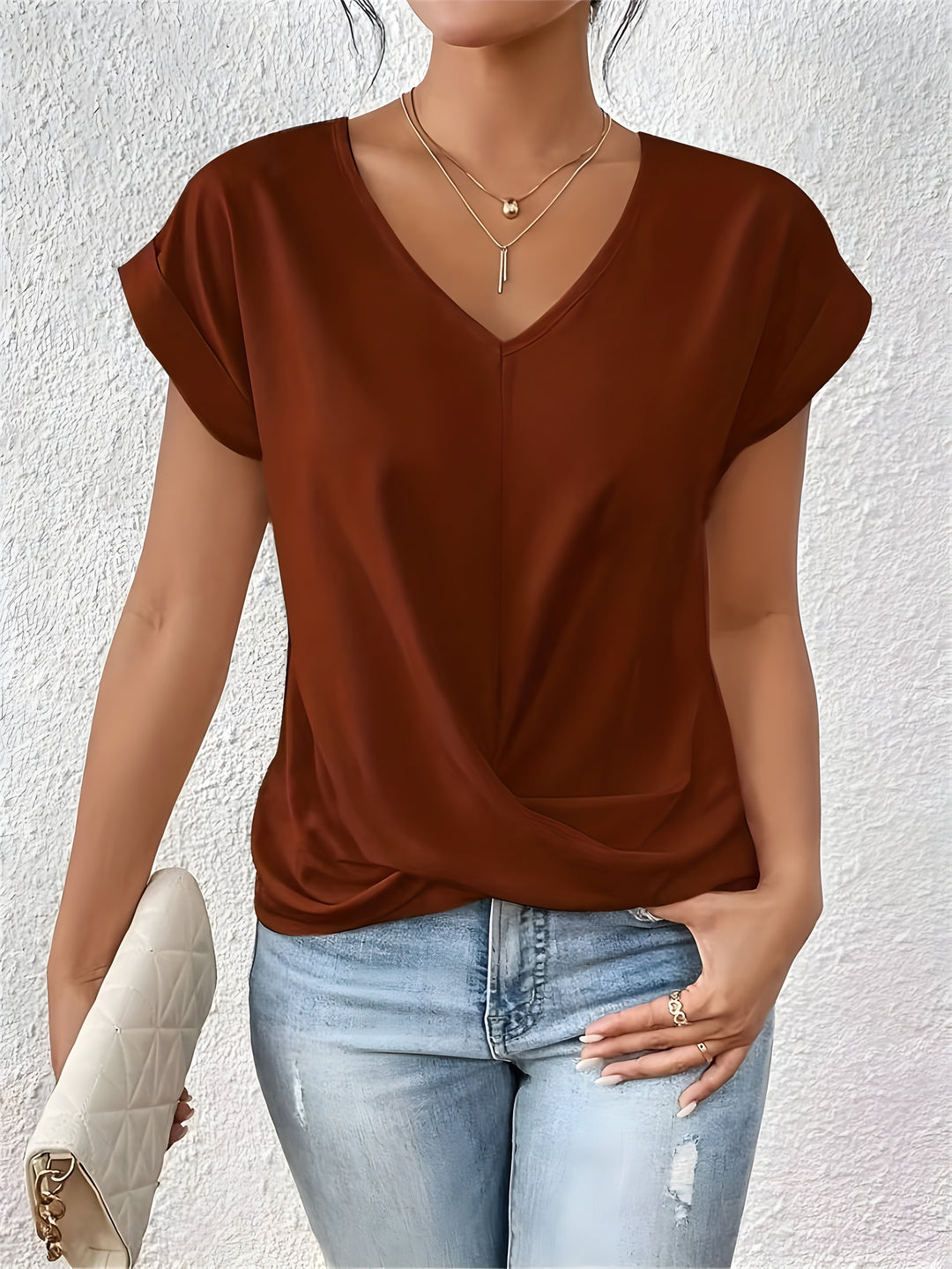 ANDREA | Relaxed V-Neck Twist Top