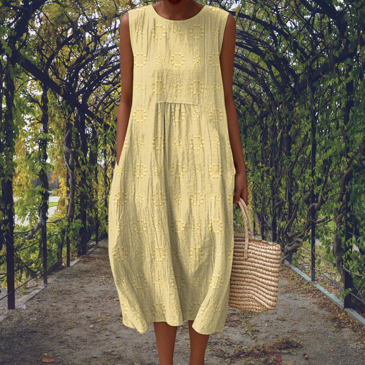 Kayla | Elegant Sleeveless Dress with Pockets