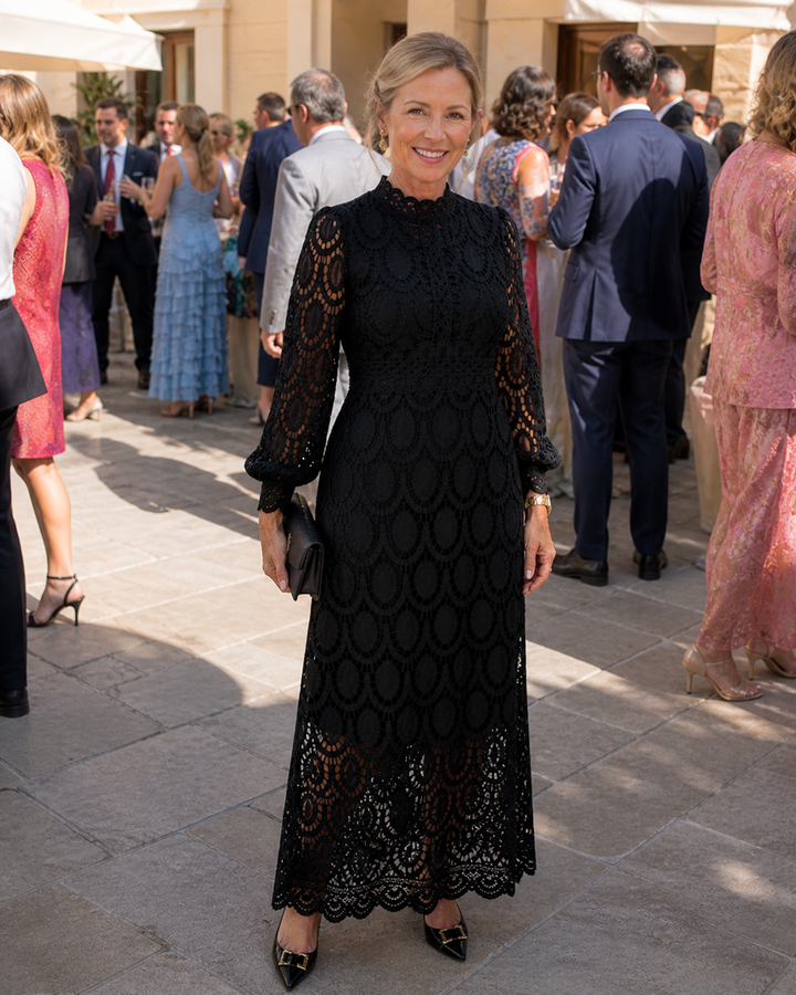 Bellthorne | Lace Midi Dress