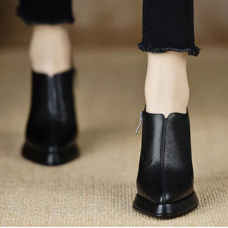 ADA | Stylish Pumps