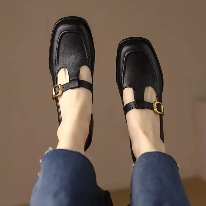JENNIFER | T-Strap