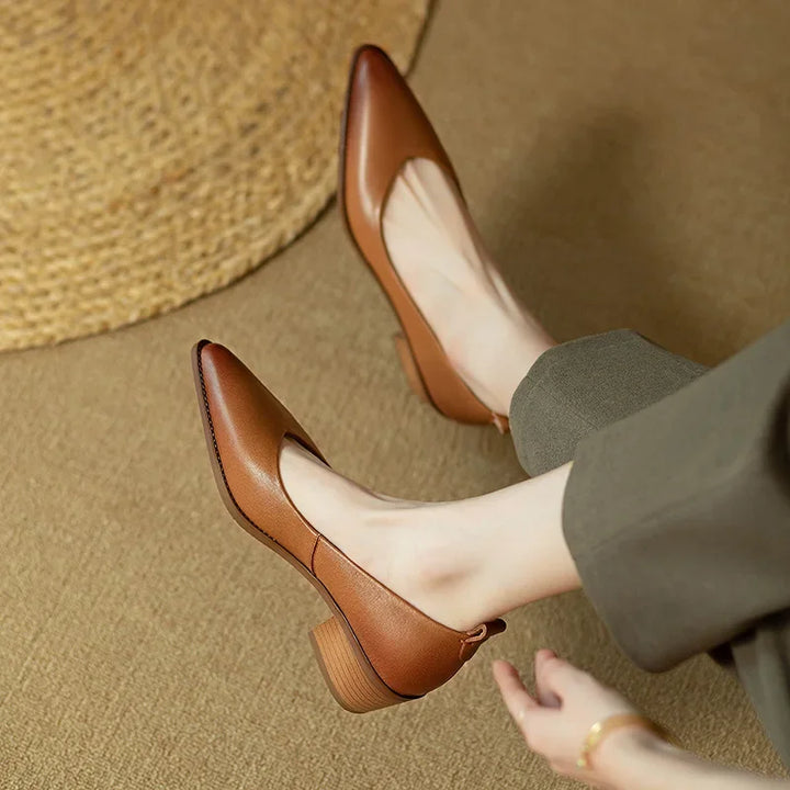 HELEN | Classic Pumps