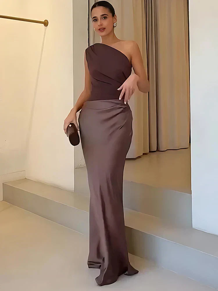Bellthorne | Maxi Dress with a Guilt in Satin