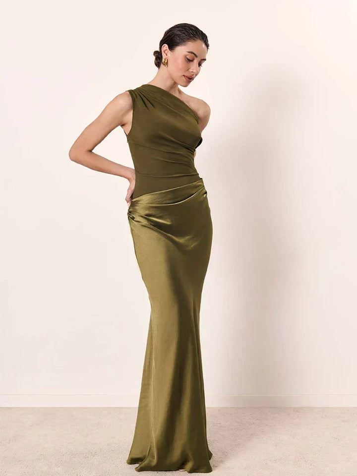 Bellthorne | Maxi Dress with a Guilt in Satin