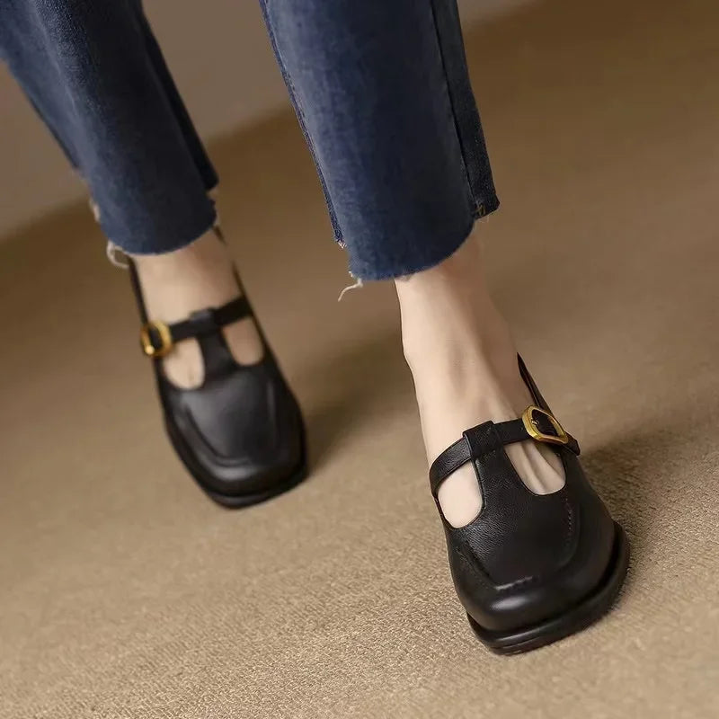 JENNIFER | T-Strap