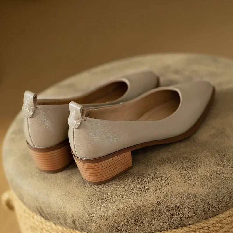HELEN | Classic Pumps