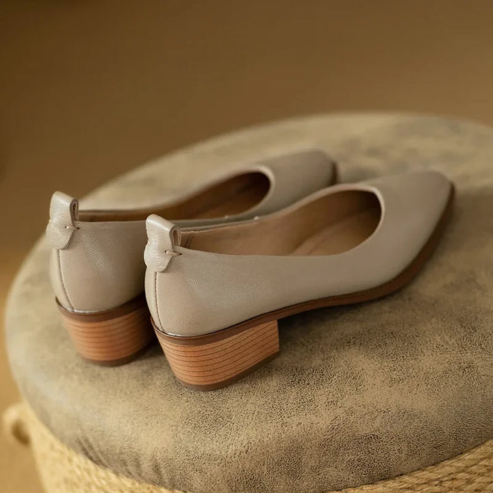 HELEN | Classic Pumps