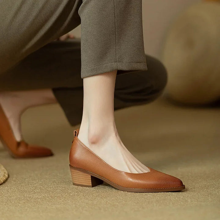HELEN | Classic Pumps