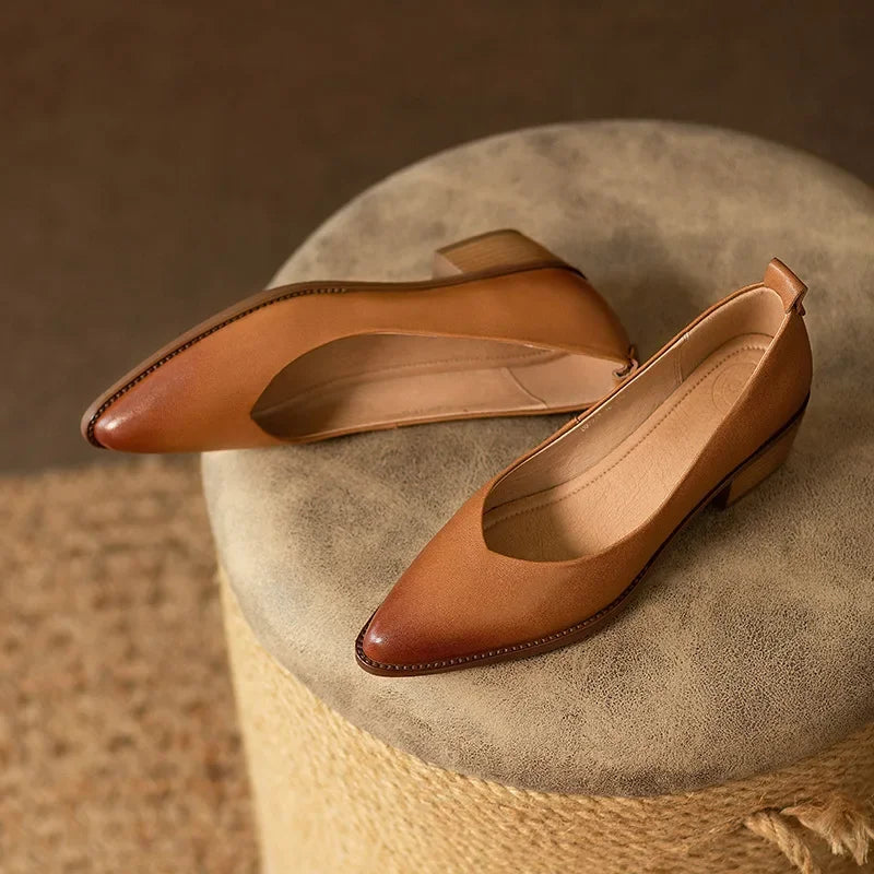 HELEN | Classic Pumps