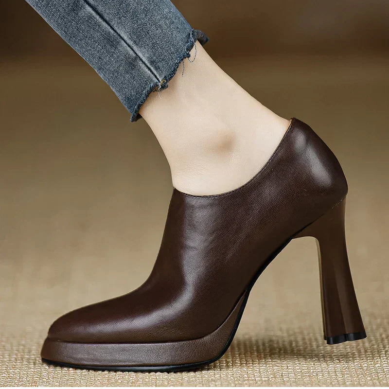 ADA | Stylish Pumps